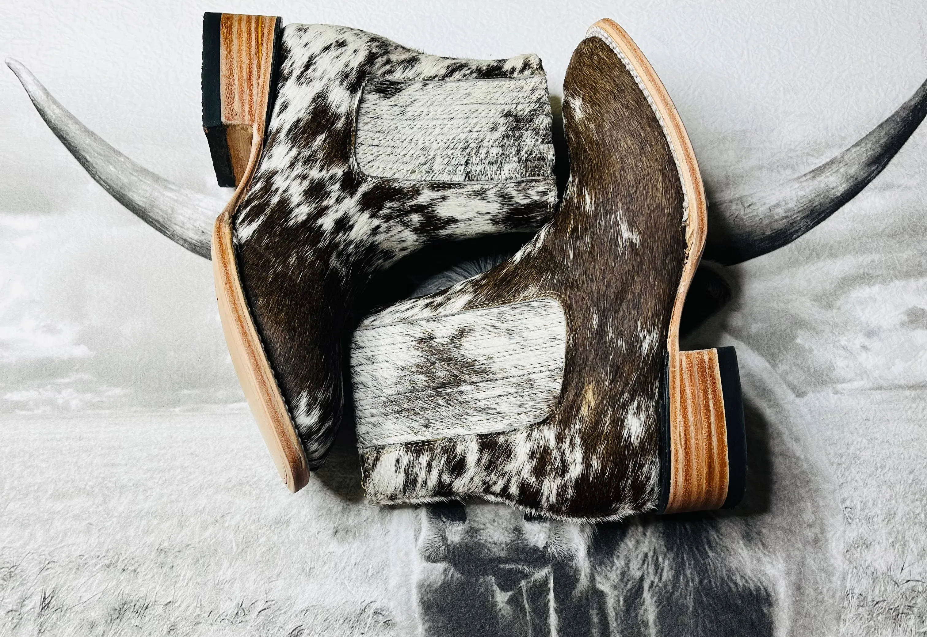 Cowhide square toe boots 9
