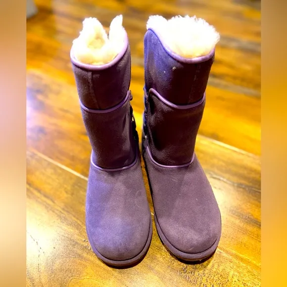 EMU Australia Lavender Genuine Sheepskin girls boots size 11