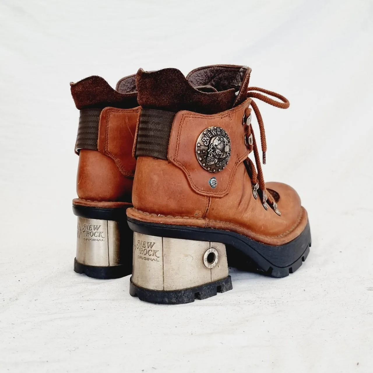 EU 38 / UK 5 New Rock Boots
