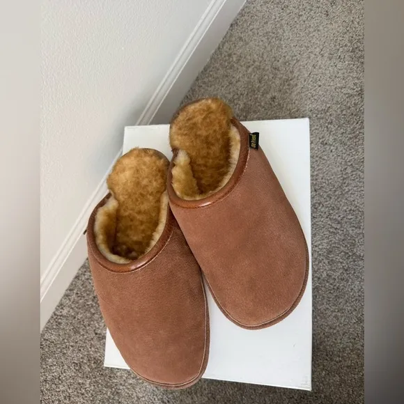 Old Friend Men’s Wide Sheepskin-lined Scuff Slipper Leather Size 9-10