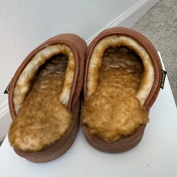 Old Friend Men’s Wide Sheepskin-lined Scuff Slipper Leather Size 9-10
