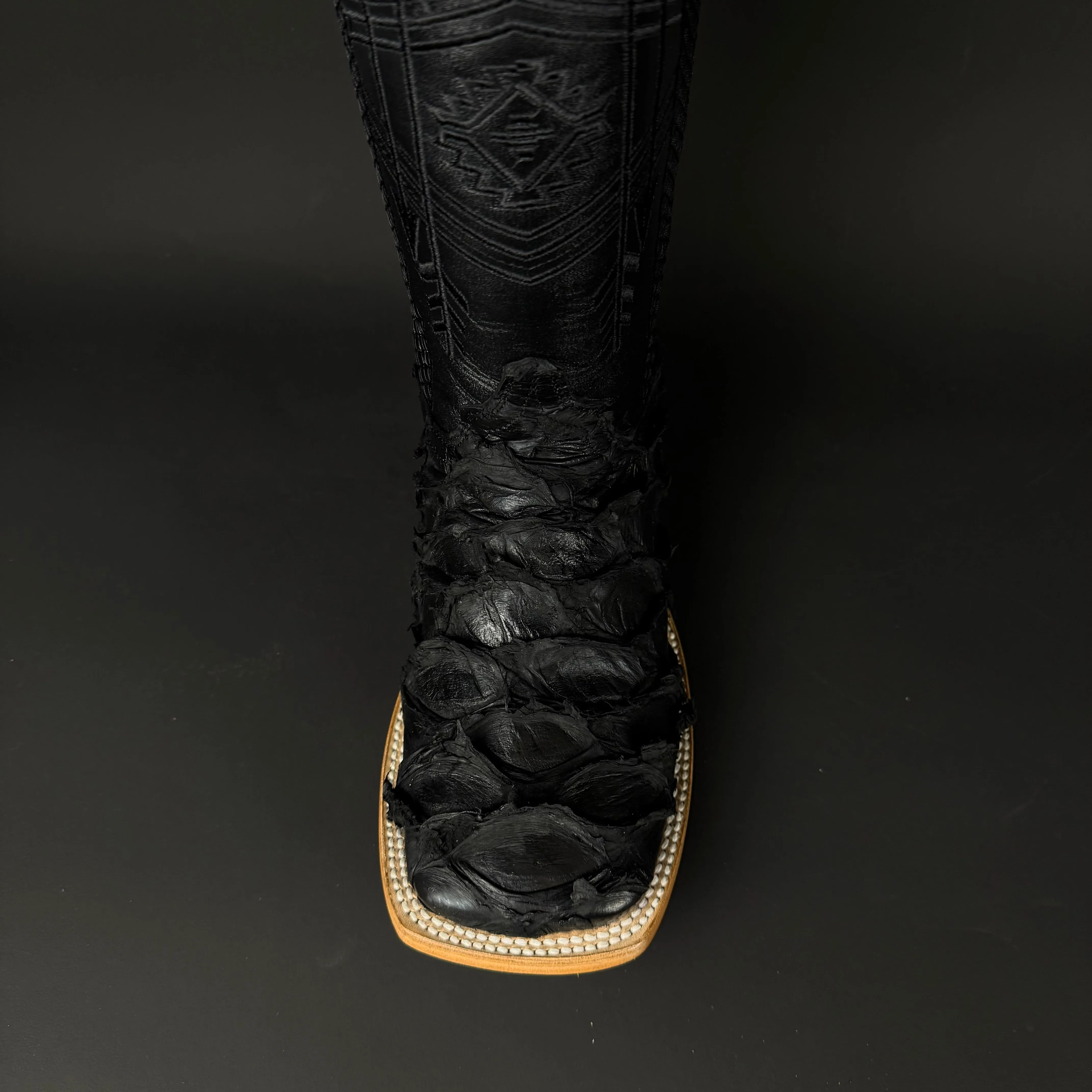 Torres Ranch - Genuine Piraruccu - Black