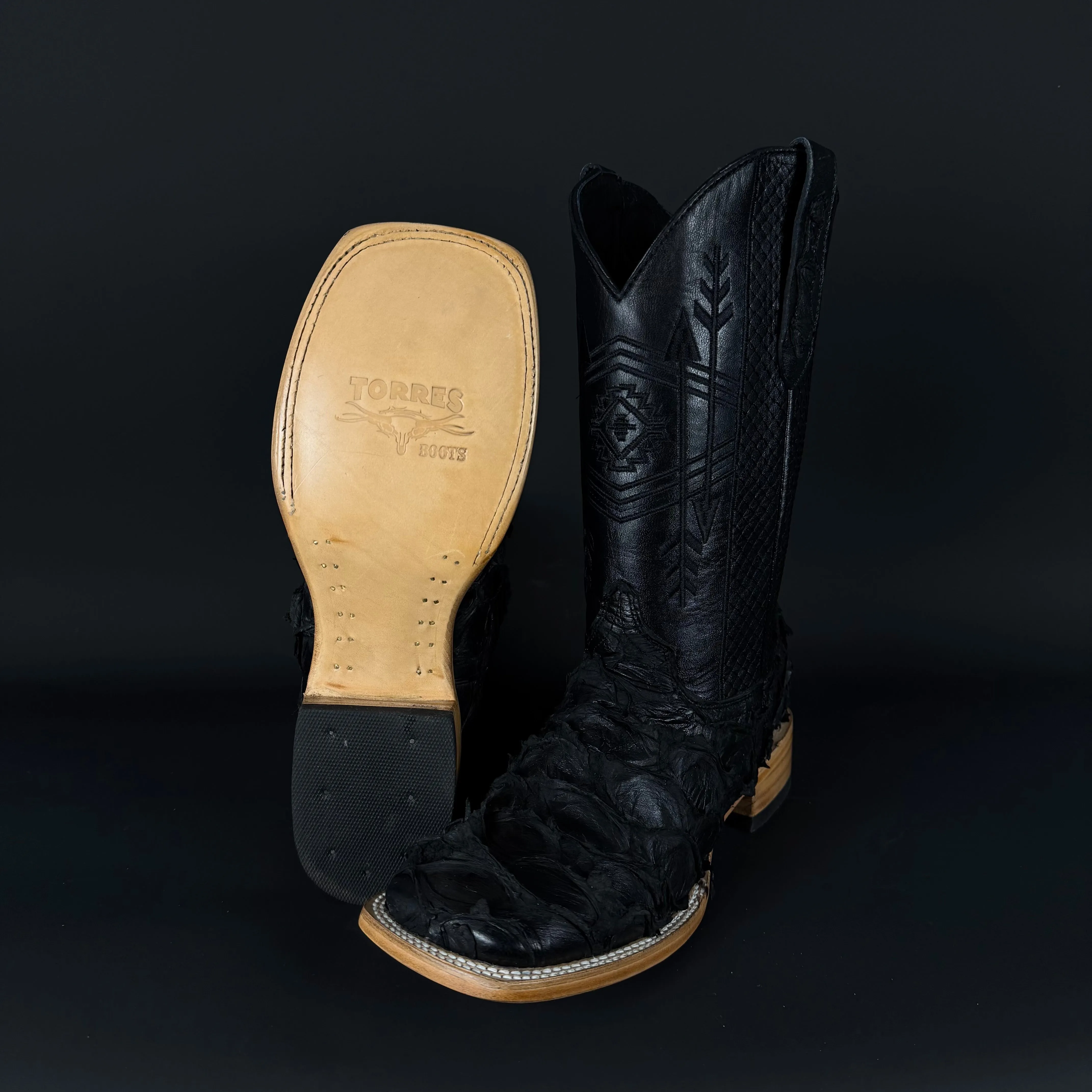 Torres Ranch - Genuine Piraruccu - Black