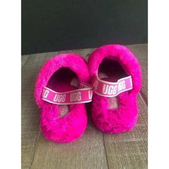 UGG Fluff Yeah big kid's girl pink slide sandal logo strap size 5