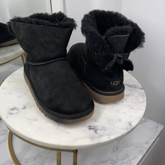 UGG Girls Black Bow Sheepskin Boots 🐑✨