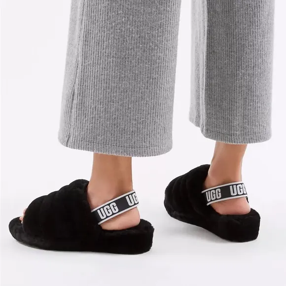 UGG K Fluff Yeah Slide Sandal - BLACK - BIG KIDS SIZE 6 / EU 38