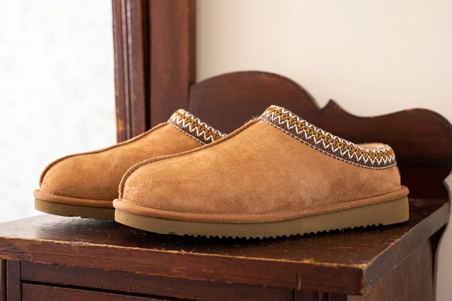 Women's FINAL CLEARANCE Sheepskin Slippers (9 & 10 ONLY)
